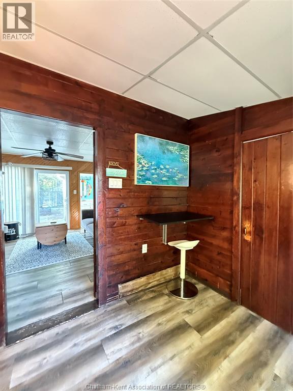 29 Elmwood Avenue, Grand Bend, Ontario  N0M 1T0 - Photo 6 - 25025264