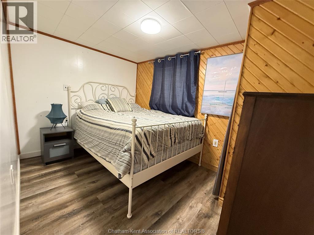 29 Elmwood Avenue, Grand Bend, Ontario  N0M 1T0 - Photo 22 - 25025264