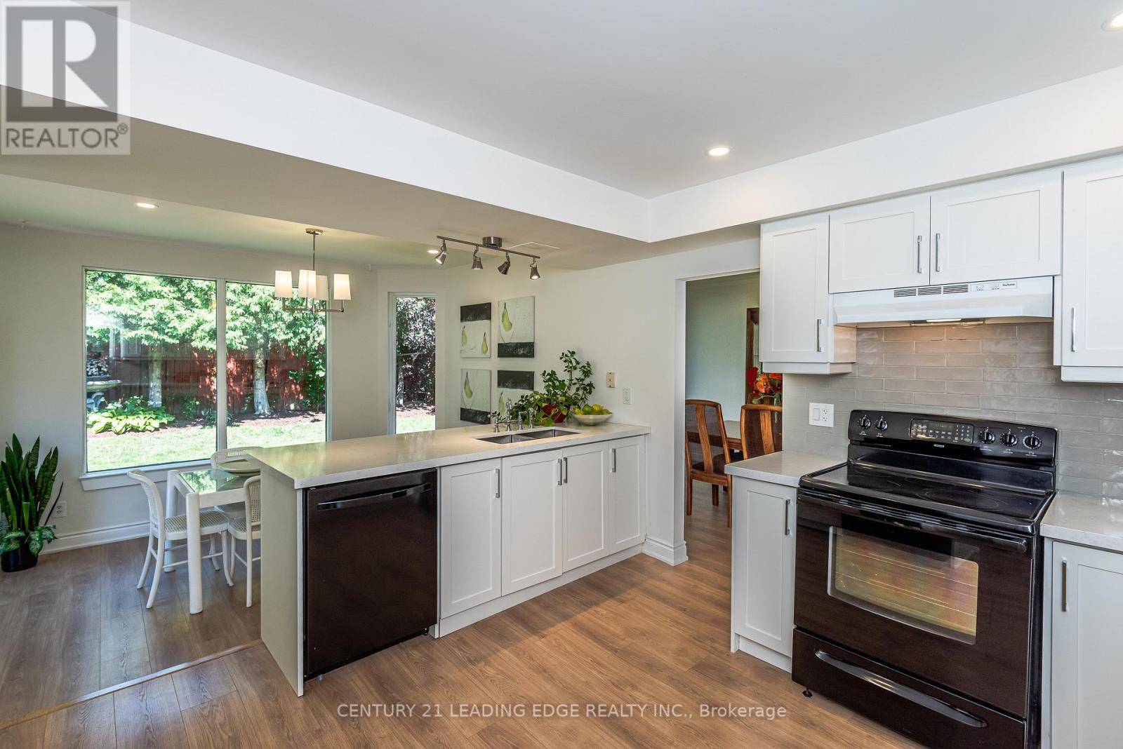 14 Amberjack Boulevard, Toronto, Ontario  M1H 2J3 - Photo 7 - E12452480