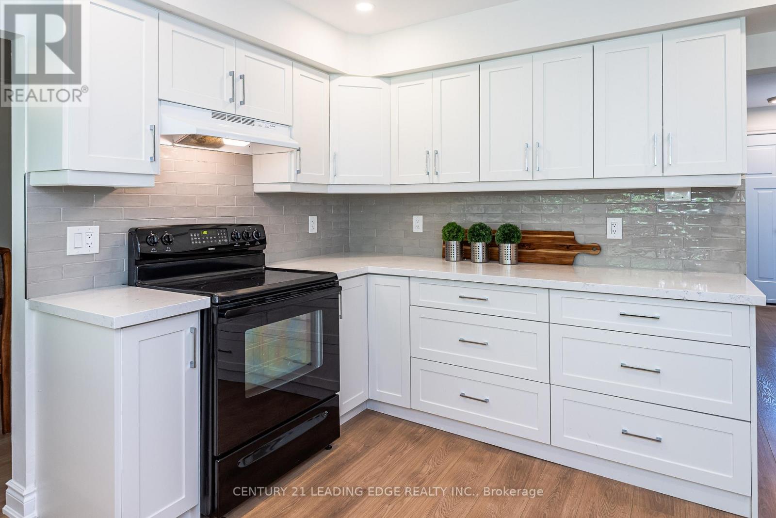 14 Amberjack Boulevard, Toronto, Ontario  M1H 2J3 - Photo 8 - E12452480