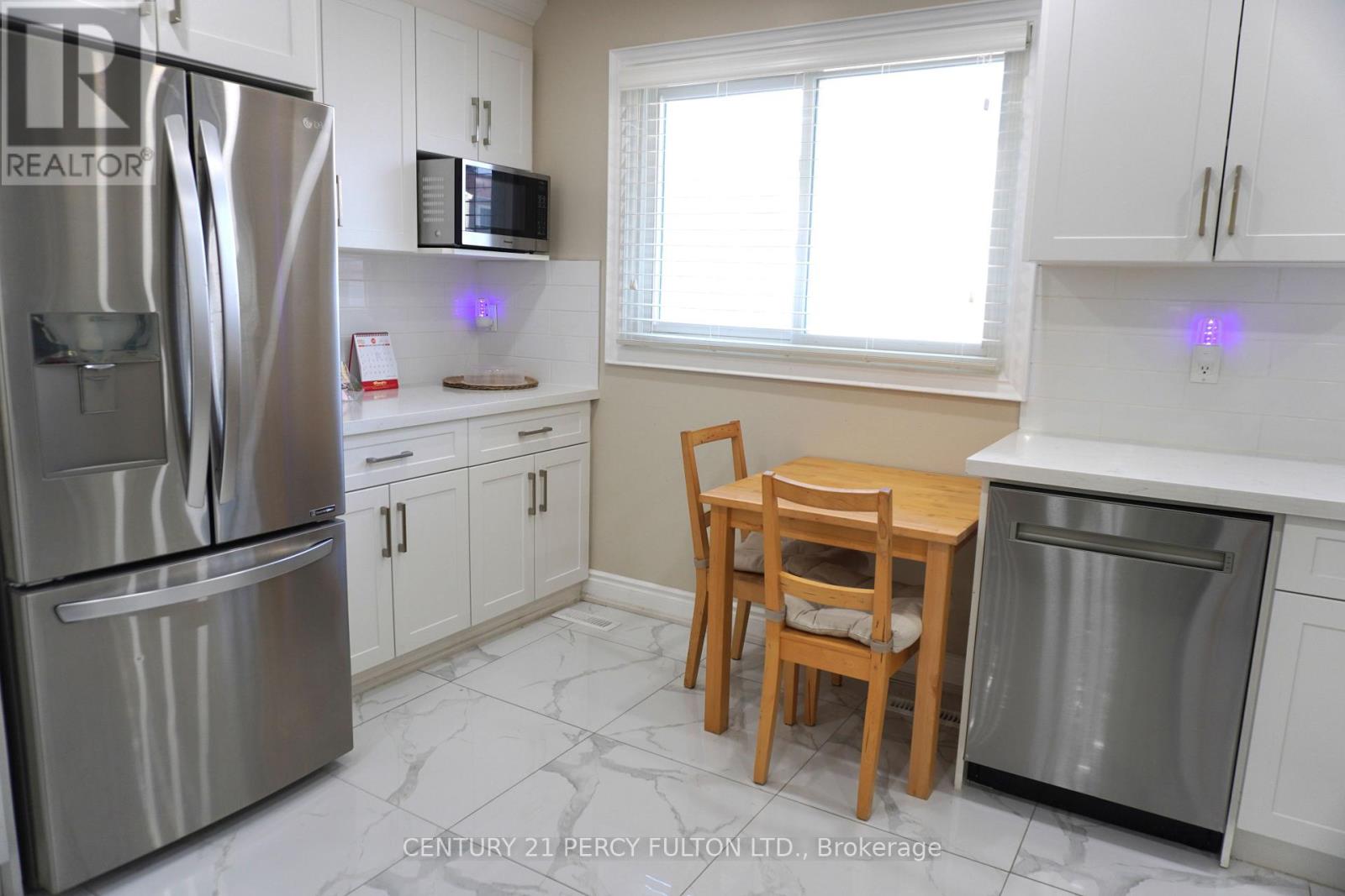 18 - 1975 Rosefield Road, Pickering, Ontario  L1V 3E3 - Photo 16 - E12452540