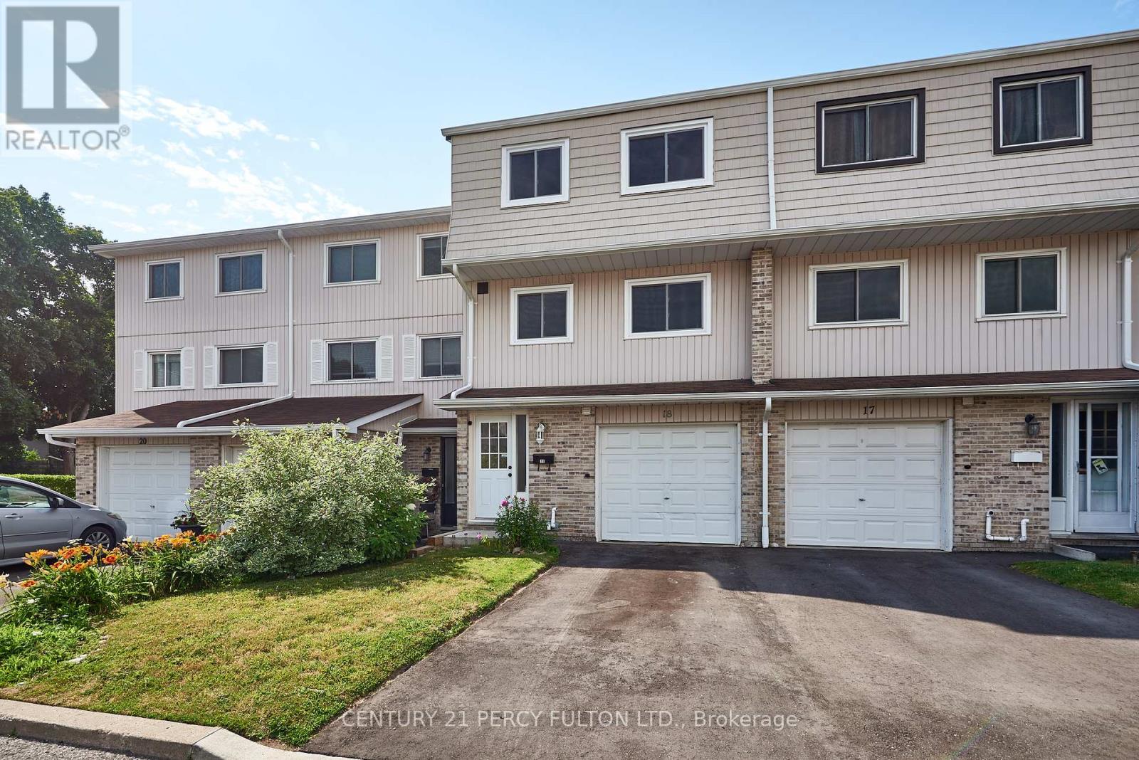 18 - 1975 Rosefield Road, Pickering, Ontario  L1V 3E3 - Photo 2 - E12452540