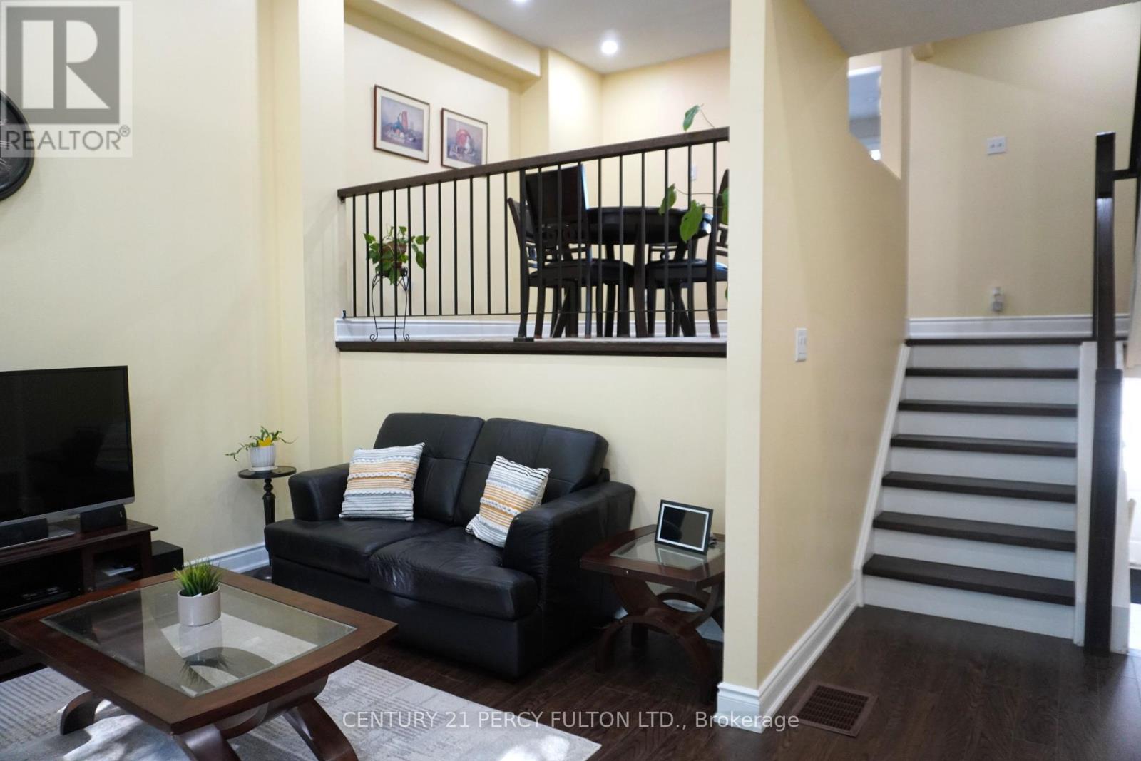 18 - 1975 Rosefield Road, Pickering, Ontario  L1V 3E3 - Photo 8 - E12452540