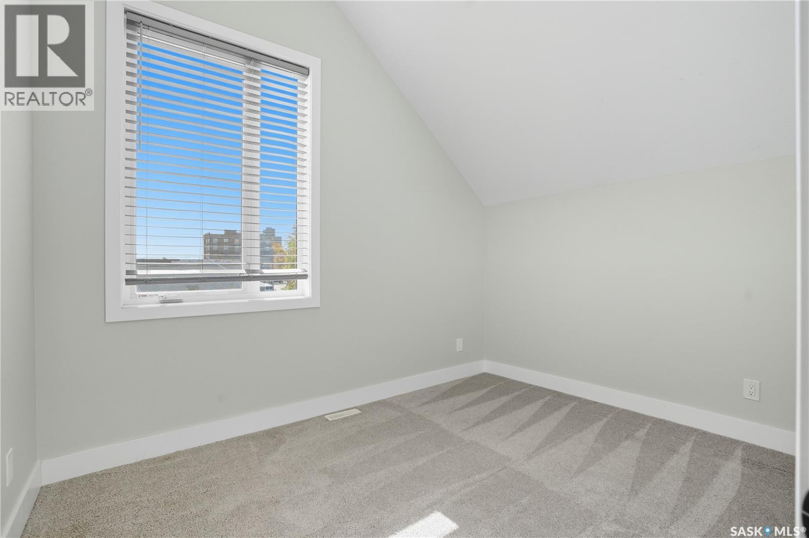 319 25th Street W, Saskatoon, Saskatchewan  S7L 0C5 - Photo 23 - SK020290