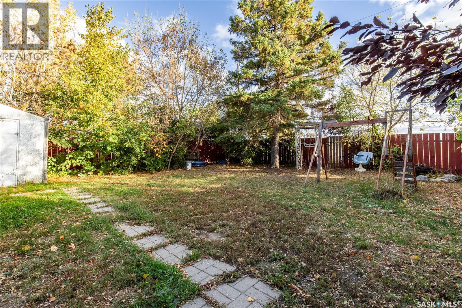 1339 Spadina Street W, Moose Jaw, Saskatchewan  S6H 7G6 - Photo 41 - SK020337