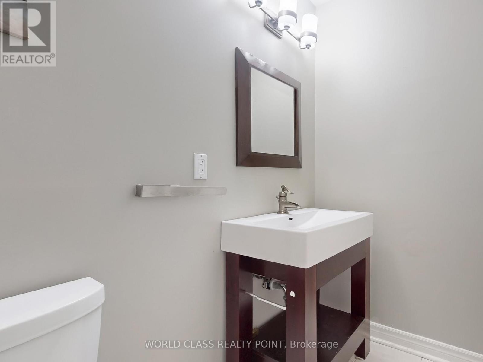 23 Kilbride Drive, Whitby, Ontario  L1R 2B3 - Photo 17 - E12452450