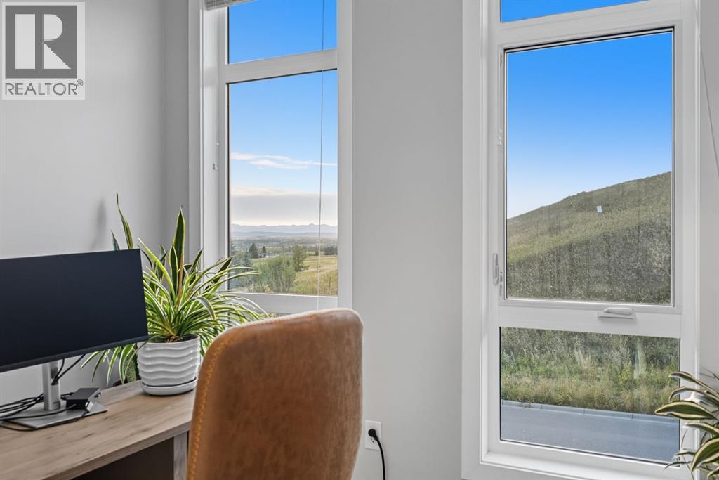 3096 85 Street Sw, Calgary, Alberta  T3H 6C7 - Photo 27 - A2259357