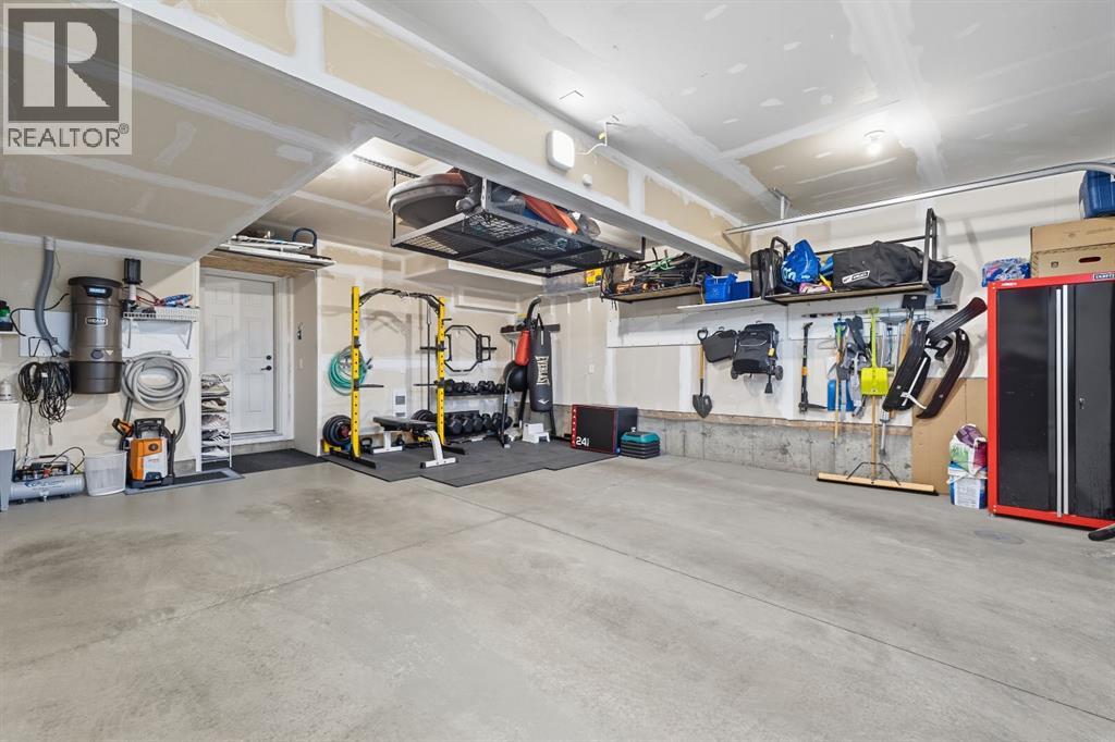 3096 85 Street Sw, Calgary, Alberta  T3H 6C7 - Photo 39 - A2259357