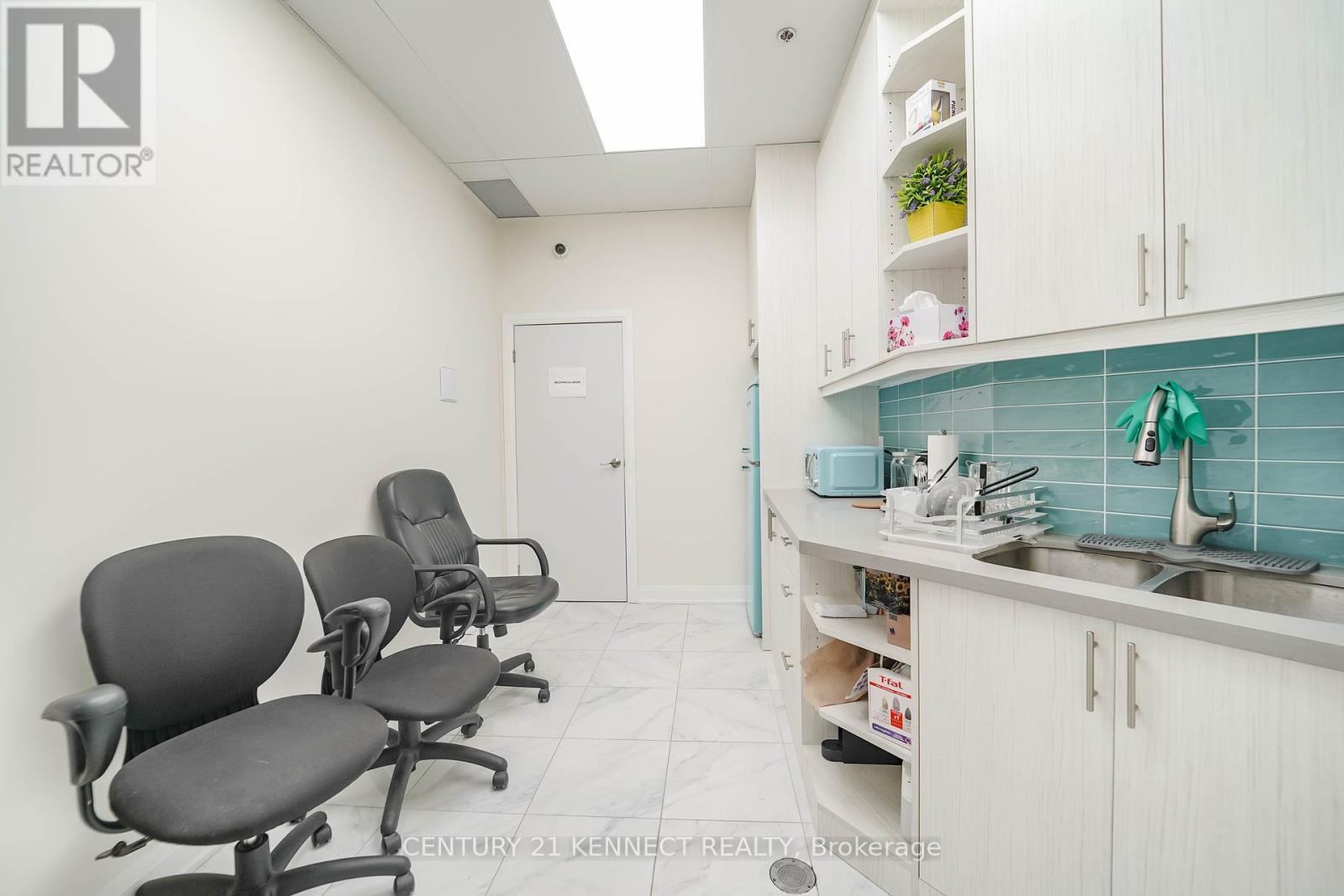 16 - 7780 Woodbine Avenue, Markham, Ontario  L3R 2N7 - Photo 21 - N12448979