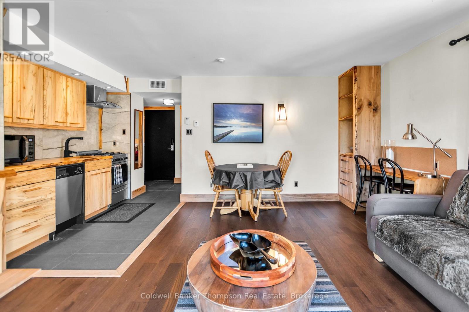 307 - 1235 -54 Deerhurst Summit Drive, Huntsville, Ontario  P1H 2E8 - Photo 10 - X12452598
