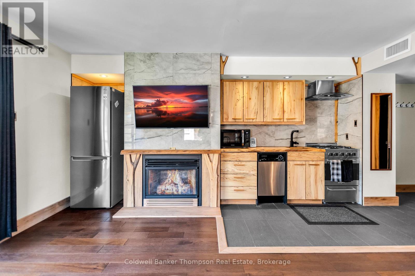 307 - 1235 -54 Deerhurst Summit Drive, Huntsville, Ontario  P1H 2E8 - Photo 12 - X12452598