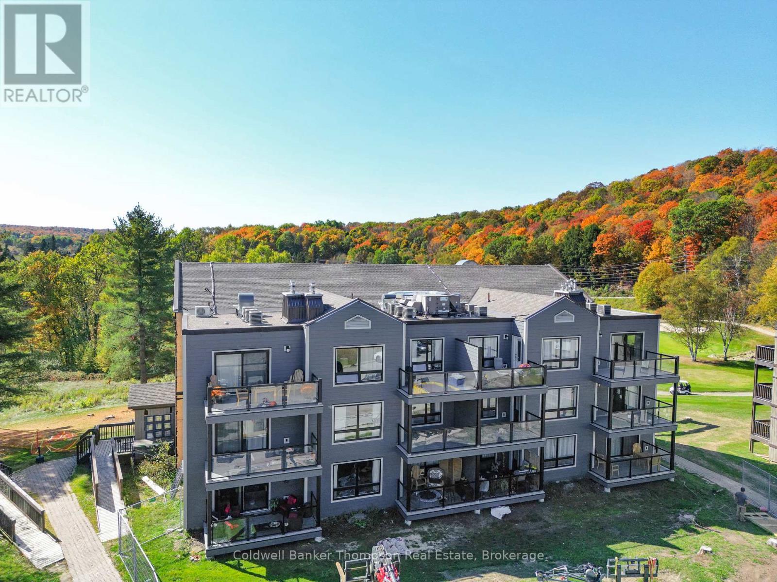 307 - 1235 -54 Deerhurst Summit Drive, Huntsville, Ontario  P1H 2E8 - Photo 5 - X12452598