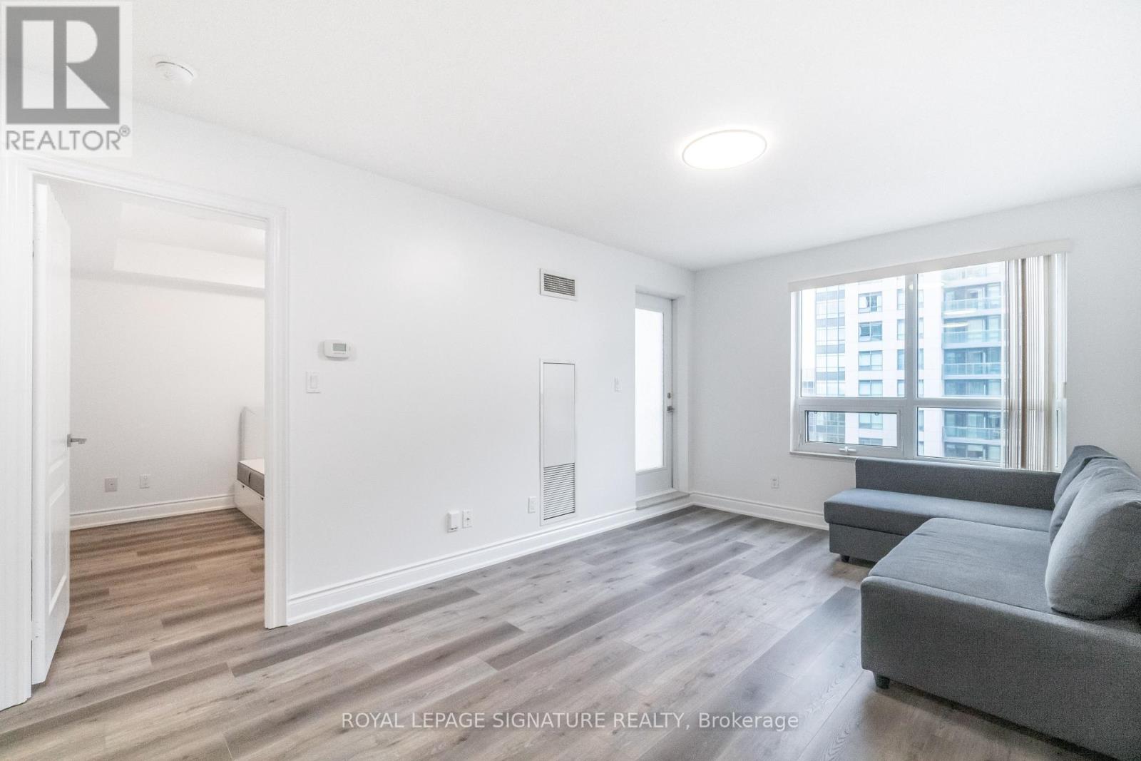 809 - 60 South Town Centre Boulevard, Markham, Ontario  L6G 0C5 - Photo 13 - N12452481