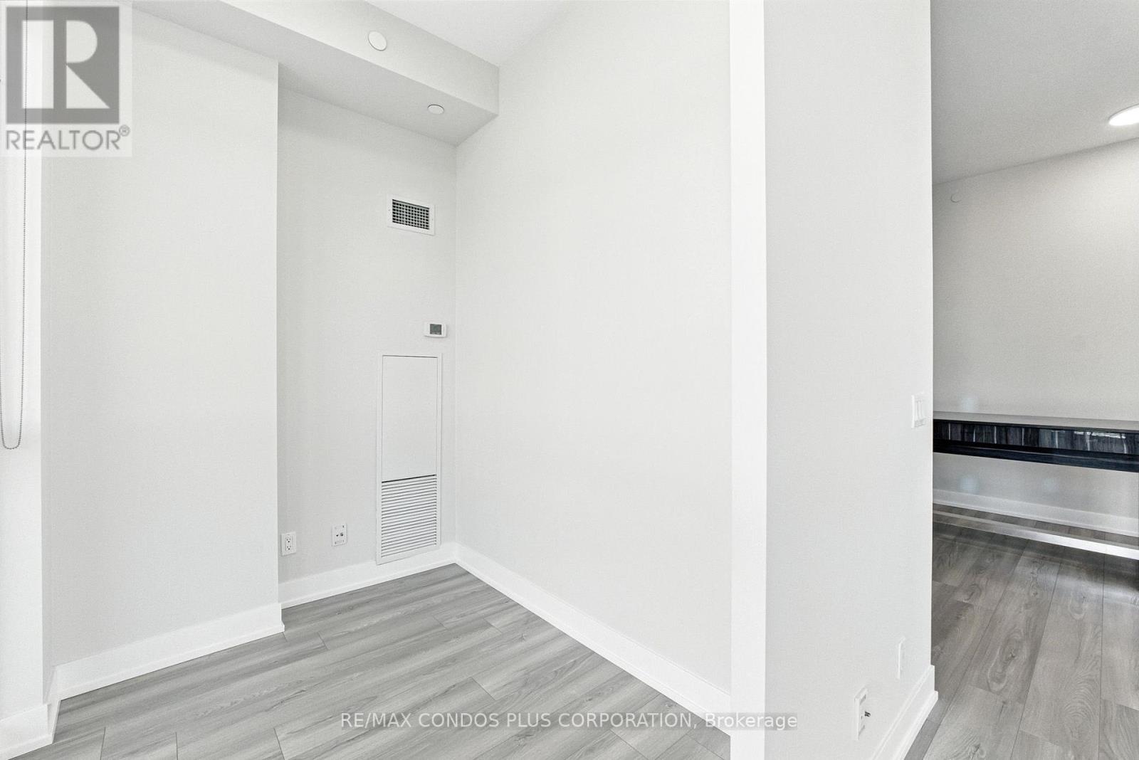 Lph15 - 9471 Yonge Street, Richmond Hill, Ontario  L4C 0Z5 - Photo 10 - N12452525