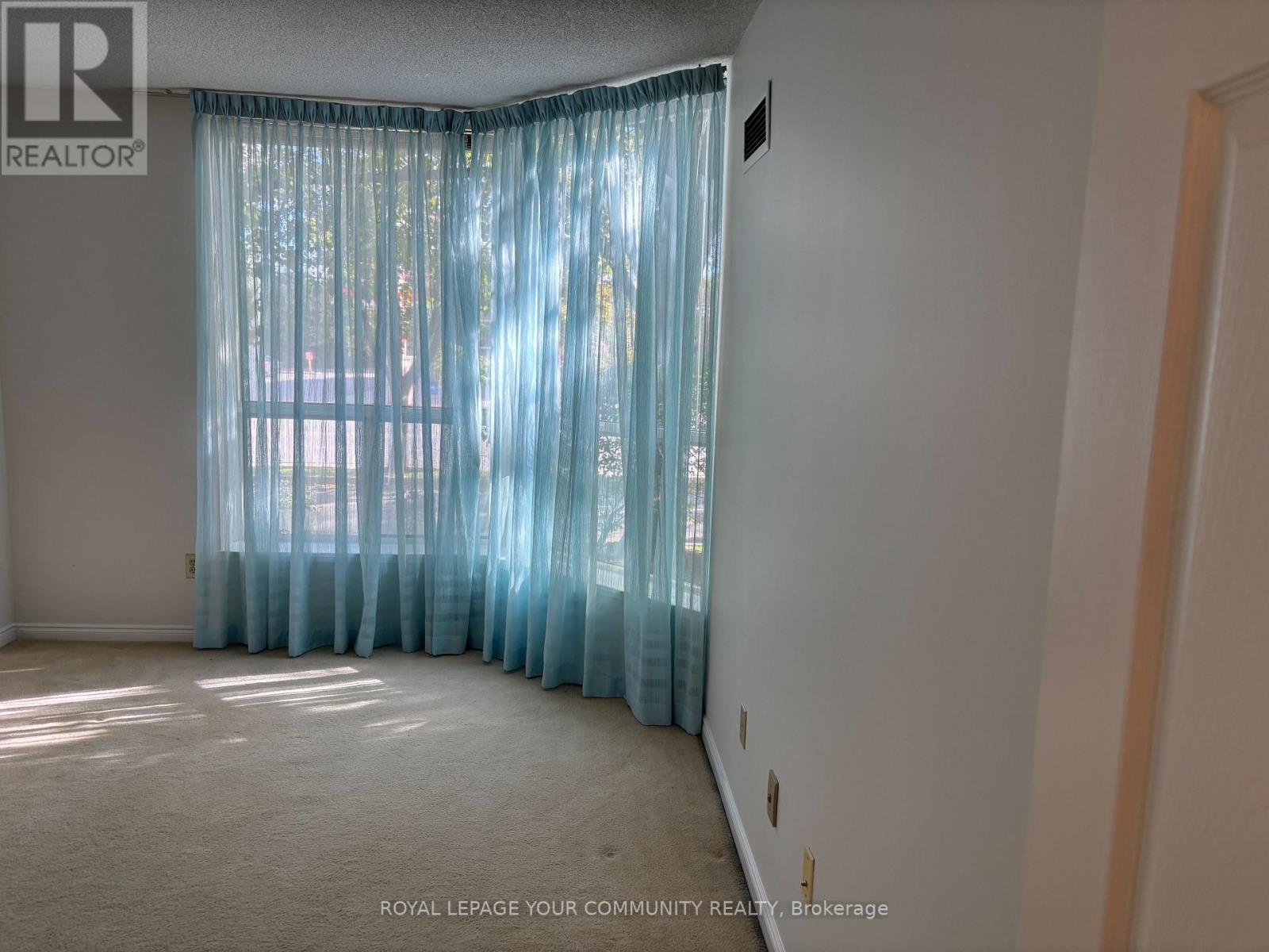 114 - 14924 Yonge Street, Aurora, Ontario  L4G 6H7 - Photo 10 - N12452563
