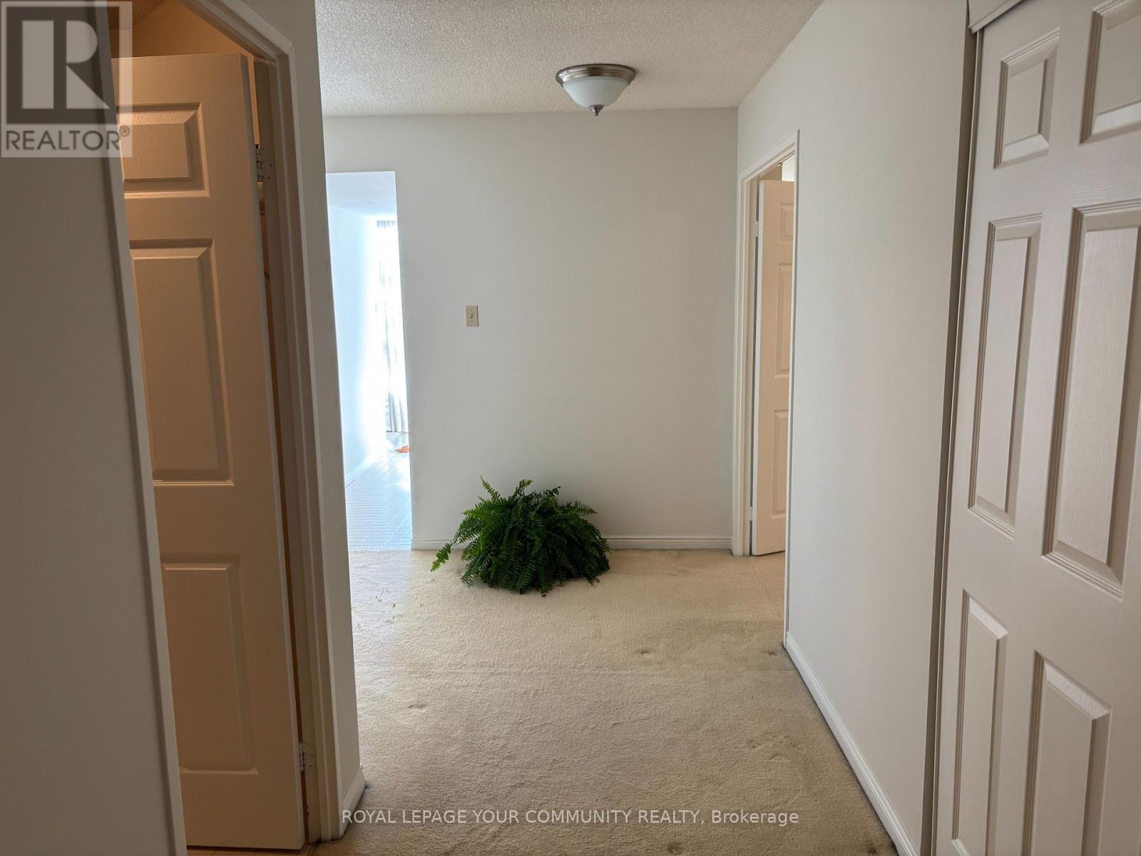 114 - 14924 Yonge Street, Aurora, Ontario  L4G 6H7 - Photo 12 - N12452563