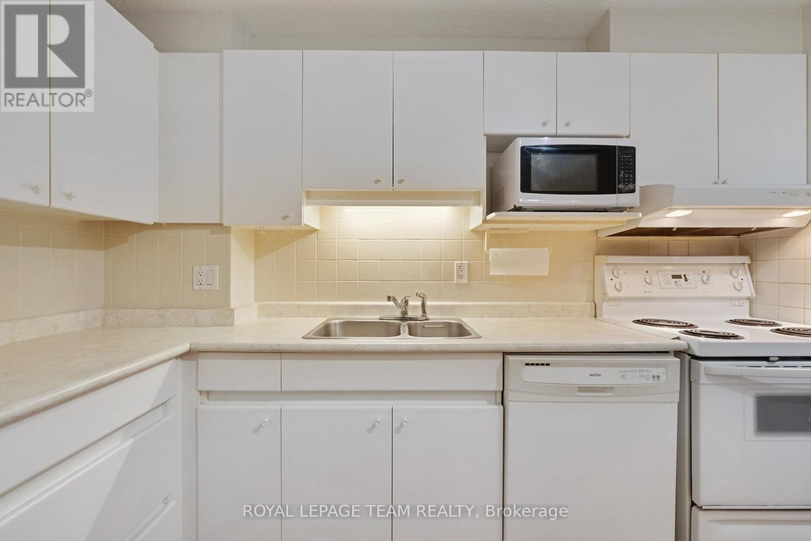 413 - 1599 Lassiter Terrace, Ottawa, Ontario  K1J 8R6 - Photo 19 - X12452628
