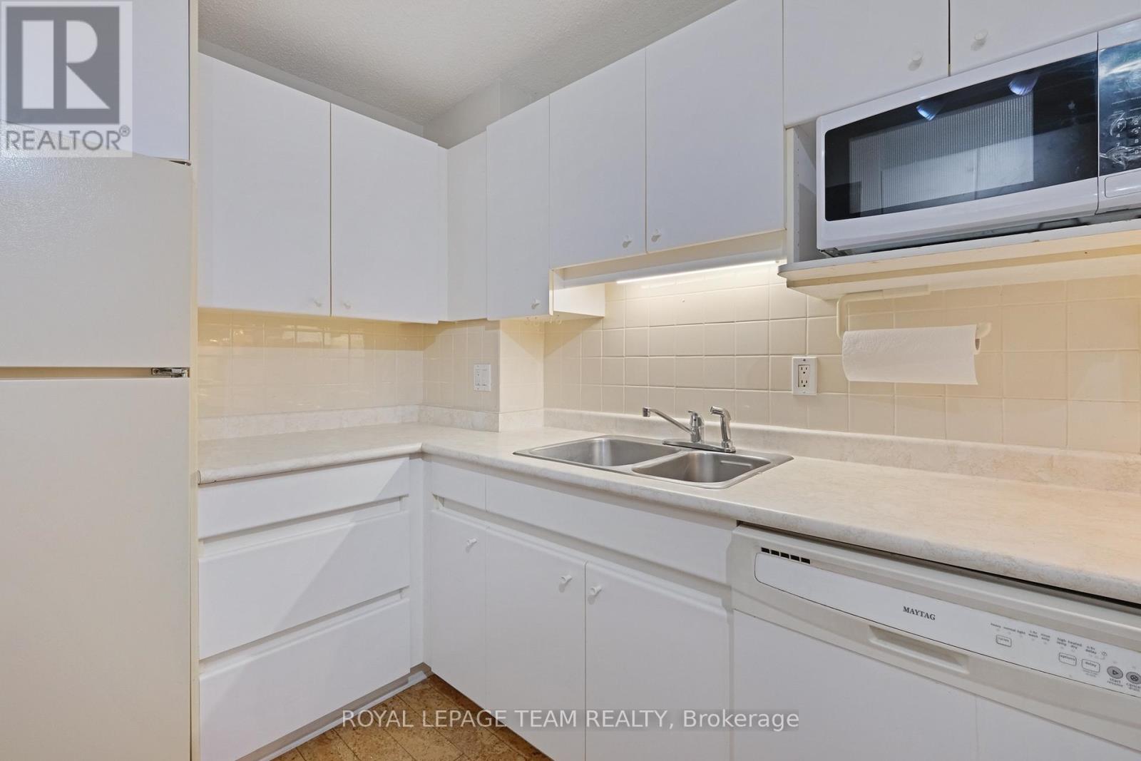 413 - 1599 Lassiter Terrace, Ottawa, Ontario  K1J 8R6 - Photo 21 - X12452628