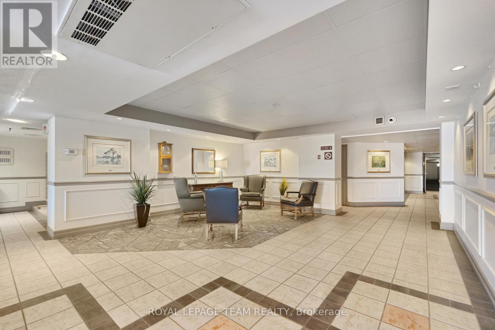 413 - 1599 Lassiter Terrace, Ottawa, Ontario  K1J 8R6 - Photo 3 - X12452628