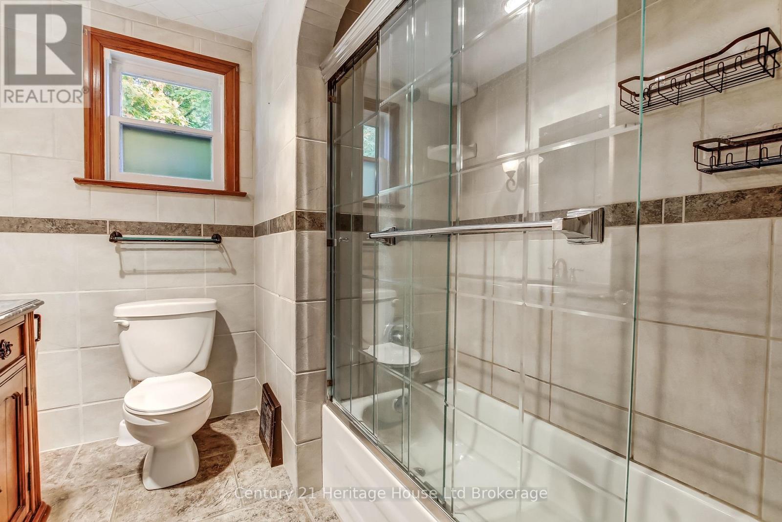 19 King Street, South-West Oxford, Ontario  N0J 1A0 - Photo 8 - X12452584
