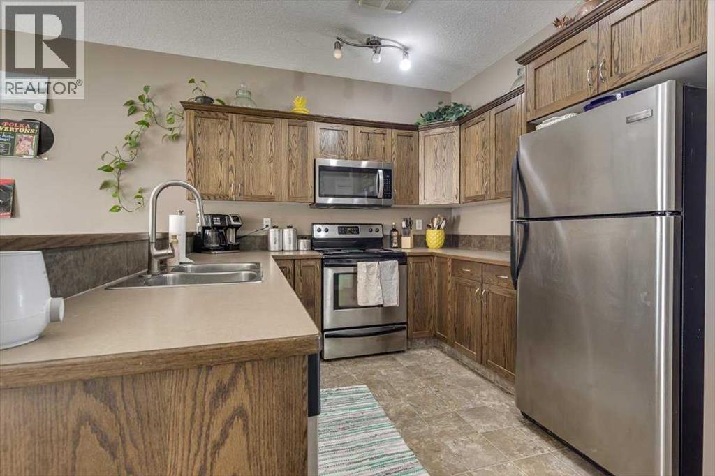 110, 50 Lucky Place, Sylvan Lake, Alberta  T4S 0E3 - Photo 10 - A2242353
