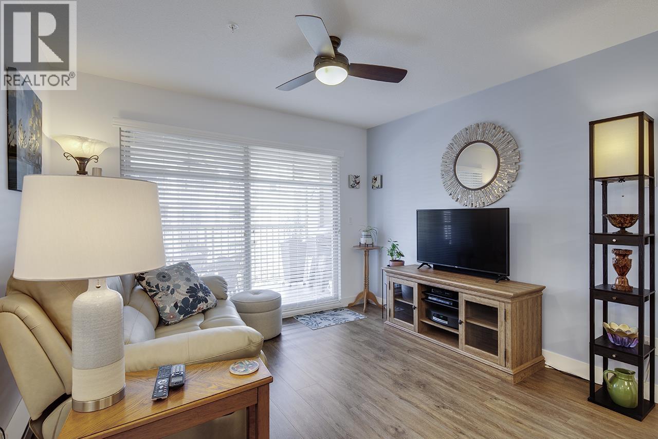 307 12248 224th Street, Maple Ridge, British Columbia  V2X 8W6 - Photo 2 - R3056753