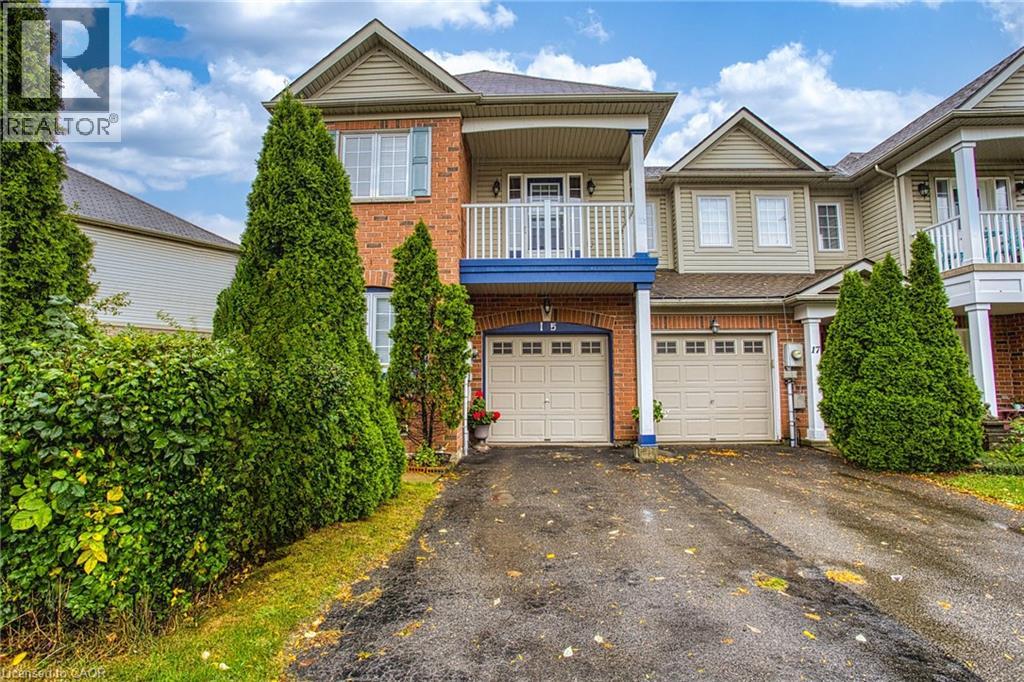 15 Chloe Street, St. Catharines, Ontario  L2P 2Y2 - Photo 2 - 40777352
