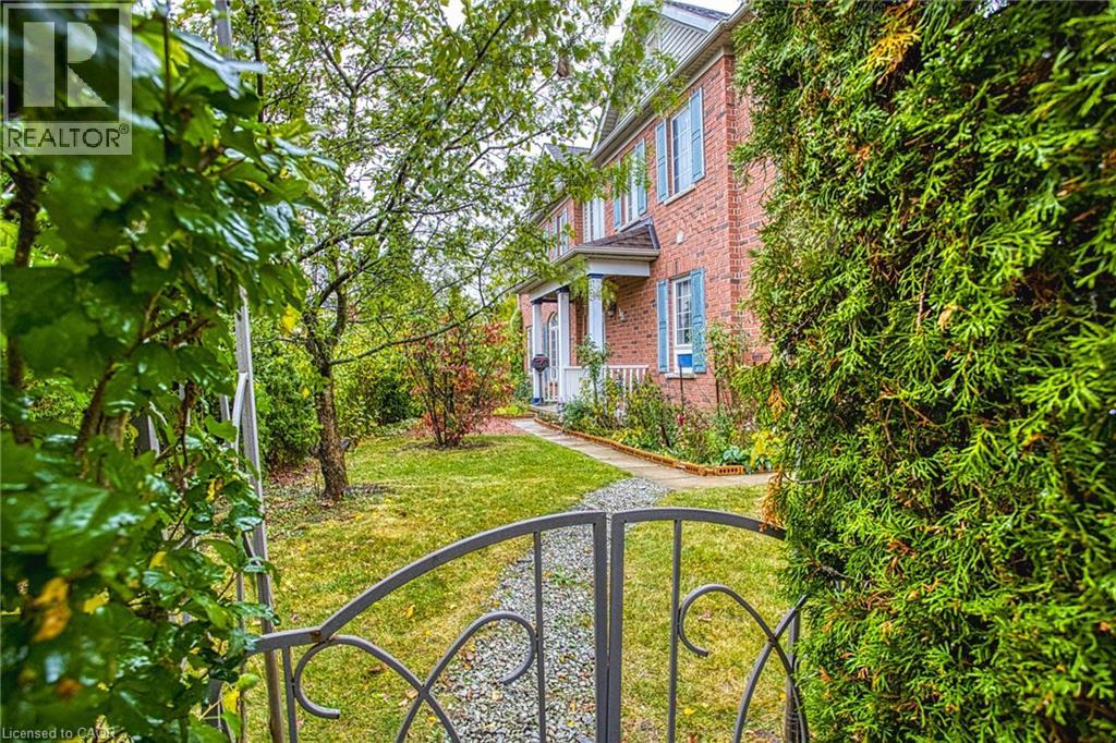 15 Chloe Street, St. Catharines, Ontario  L2P 2Y2 - Photo 3 - 40777352