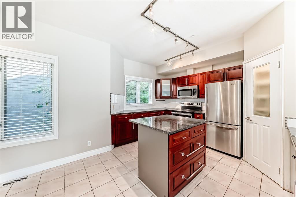 1908 12 Street Sw, Calgary, Alberta  T2T 3N2 - Photo 11 - A2257787