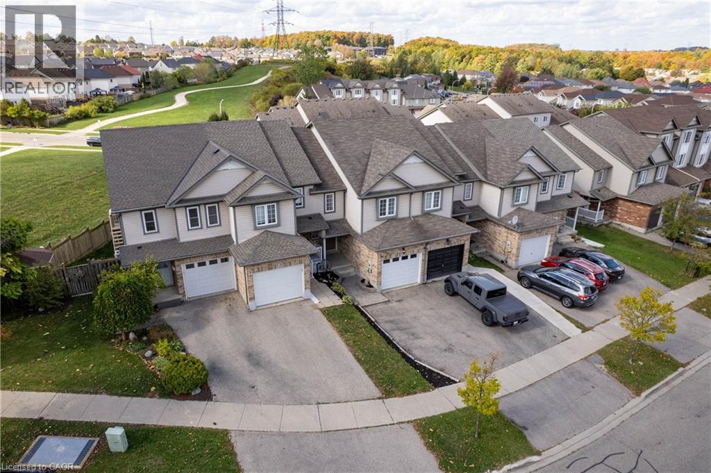 205 Snowdrop Crescent, Kitchener, Ontario  N2E 4G9 - Photo 2 - 40769222