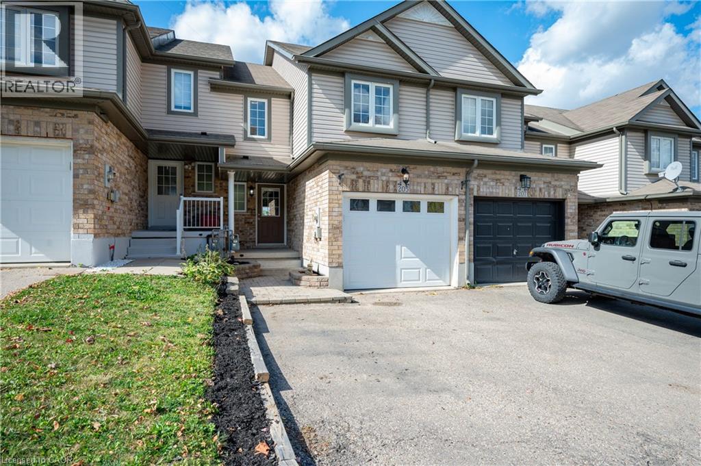 205 Snowdrop Crescent, Kitchener, Ontario  N2E 4G9 - Photo 3 - 40769222