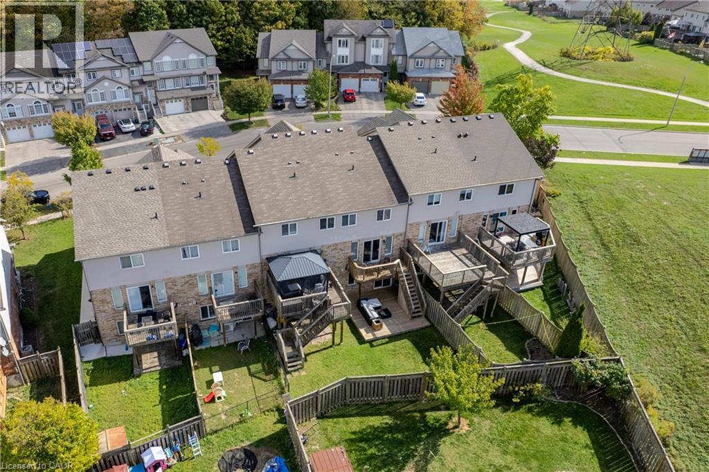 205 Snowdrop Crescent, Kitchener, Ontario  N2E 4G9 - Photo 35 - 40769222