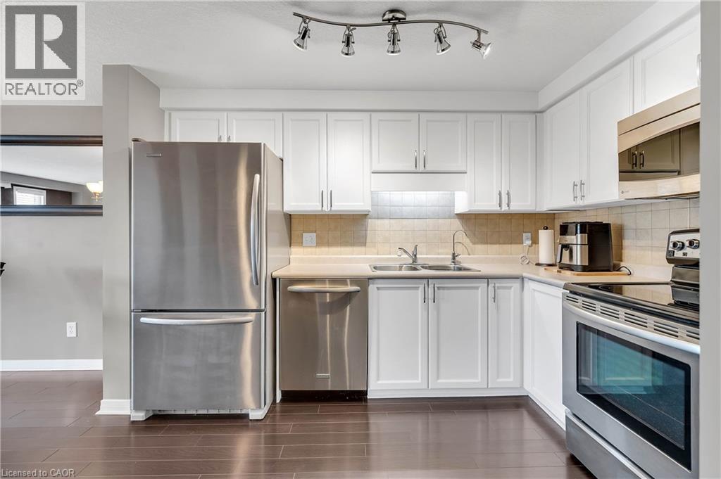 205 Snowdrop Crescent, Kitchener, Ontario  N2E 4G9 - Photo 7 - 40769222