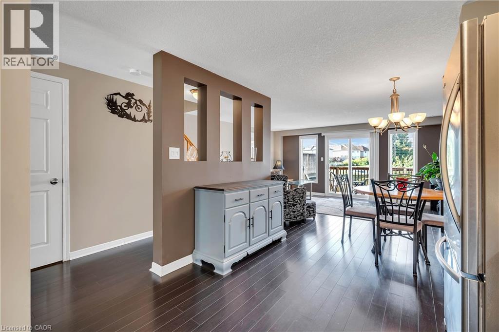 205 Snowdrop Crescent, Kitchener, Ontario  N2E 4G9 - Photo 8 - 40769222