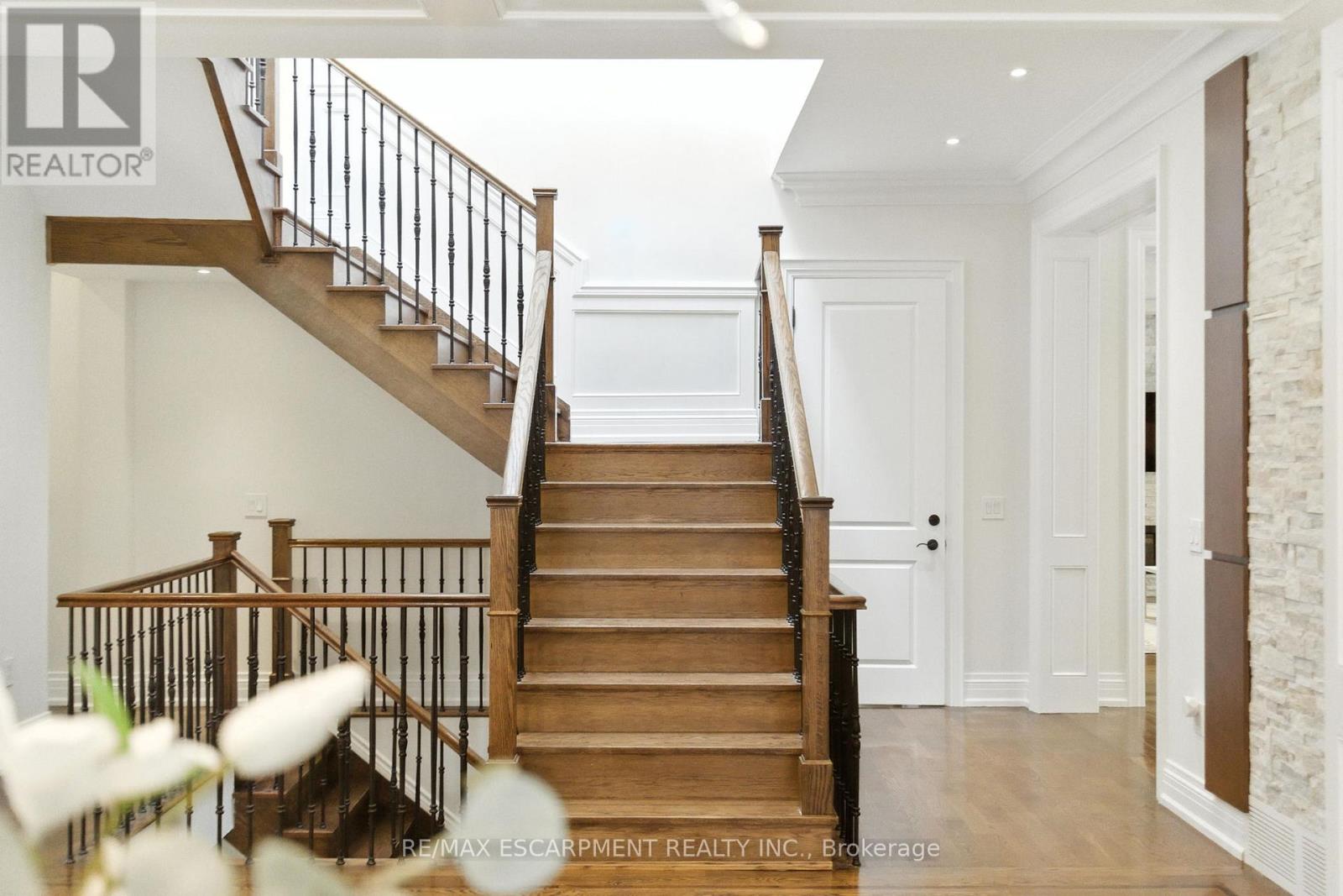 1499 Trotwood Avenue, Mississauga, Ontario  L5G 3Z8 - Photo 21 - W12452461