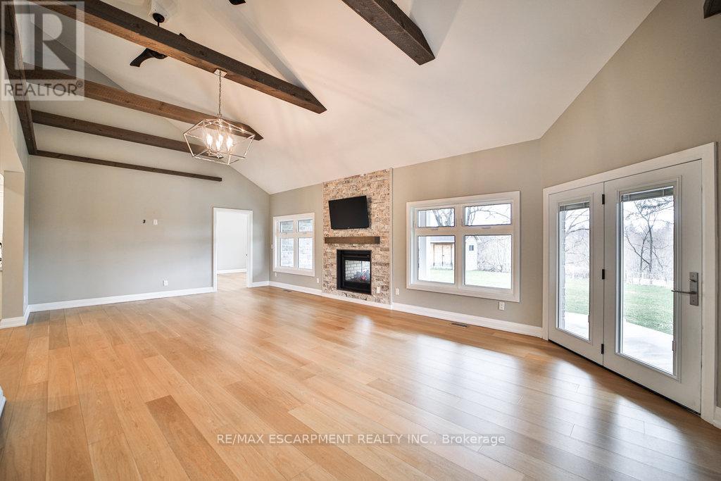 6121 Guelph Line, Burlington, Ontario  L7P 0A6 - Photo 12 - W12452491