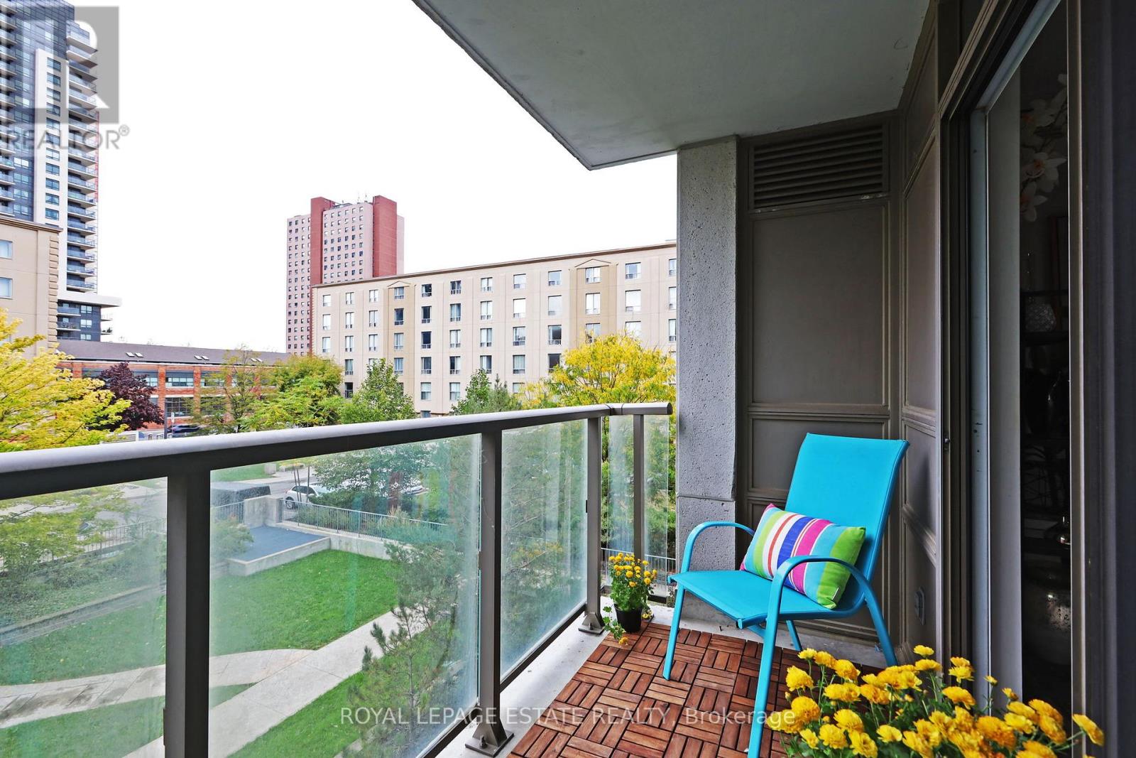 206 - 816 Lansdowne Avenue, Toronto, Ontario  M6H 4K6 - Photo 20 - W12452500