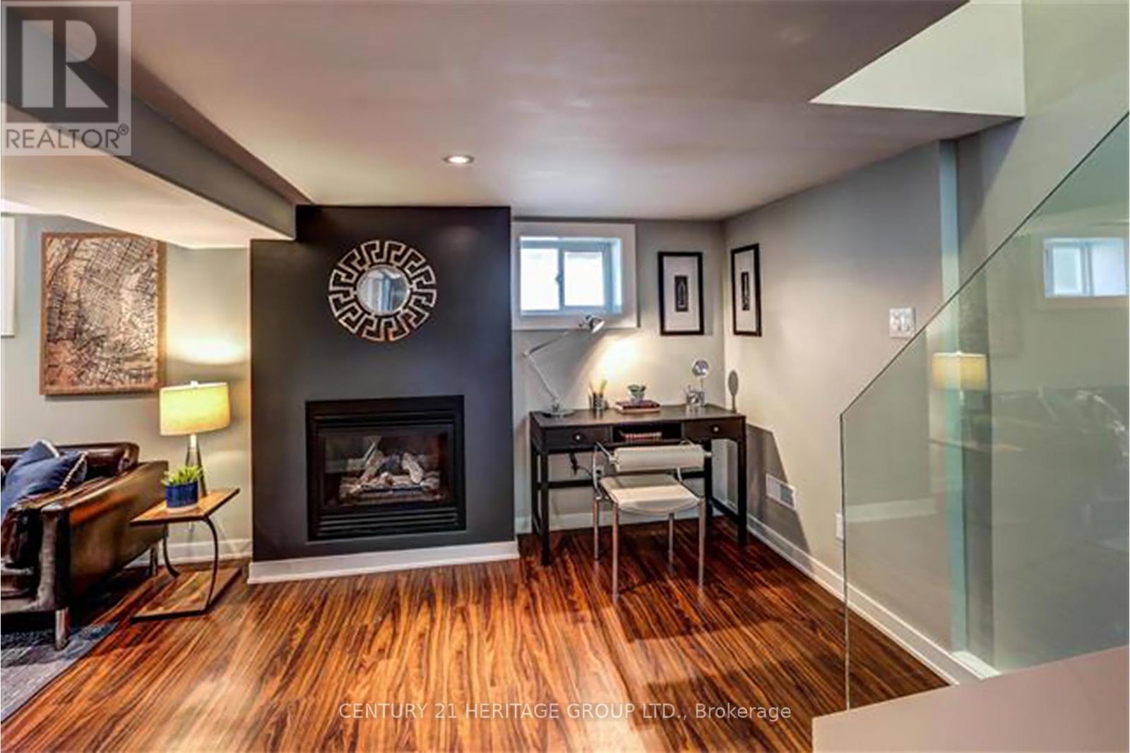 LOWER - 38 ELLINS AVENUE, Toronto, Ontario