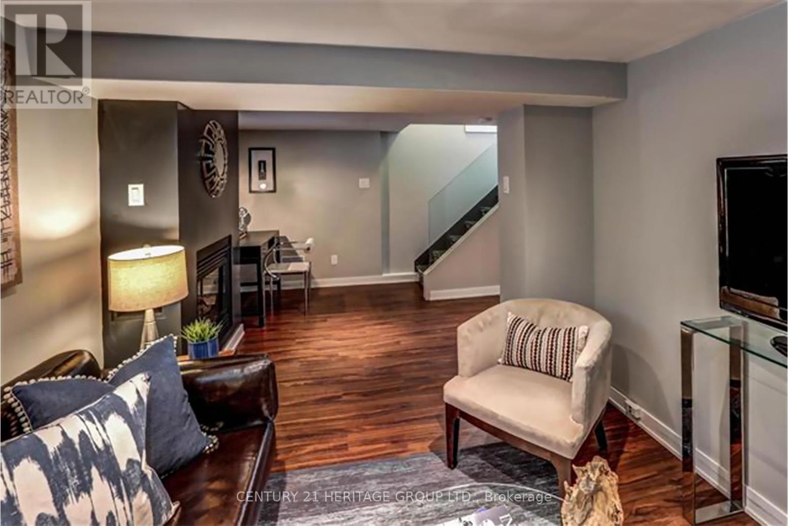 Lower - 38 Ellins Avenue, Toronto, Ontario  M6N 2A5 - Photo 4 - W12452506