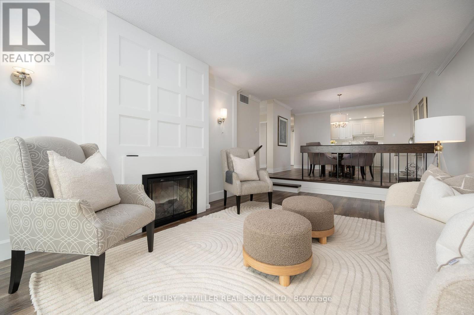 804 - 1359 White Oaks Boulevard, Oakville, Ontario  L6H 2R8 - Photo 13 - W12452515
