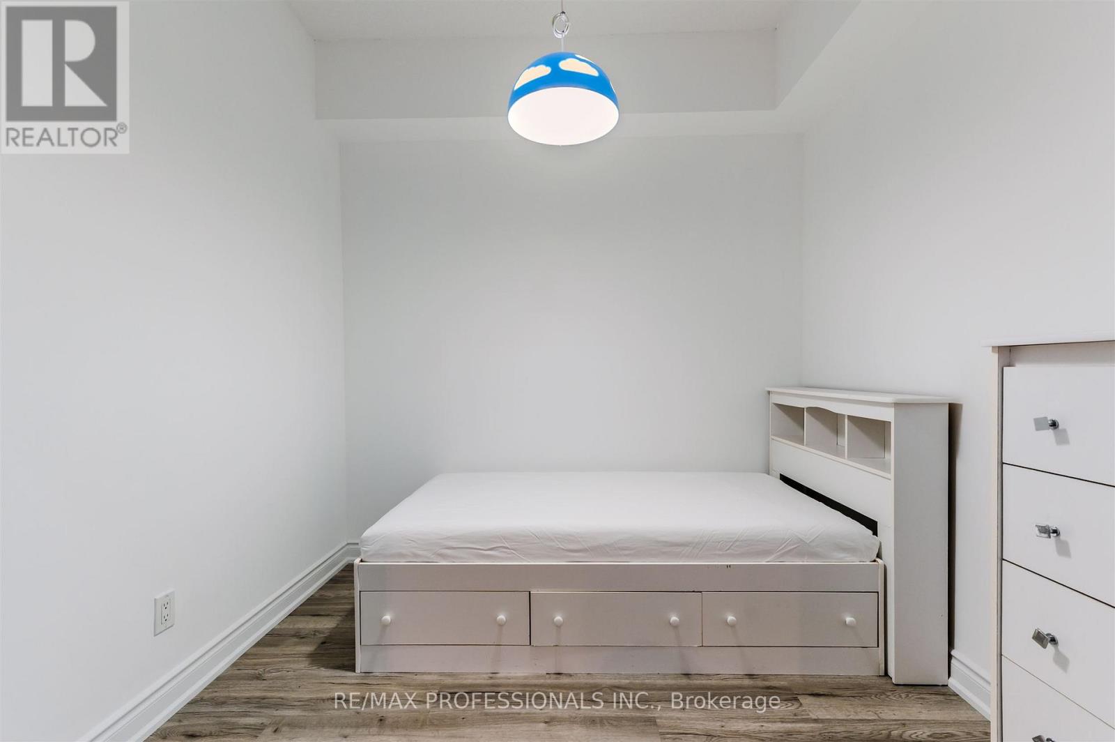 507 - 25 Earlington Avenue, Toronto, Ontario  M8X 3A3 - Photo 17 - W12452516