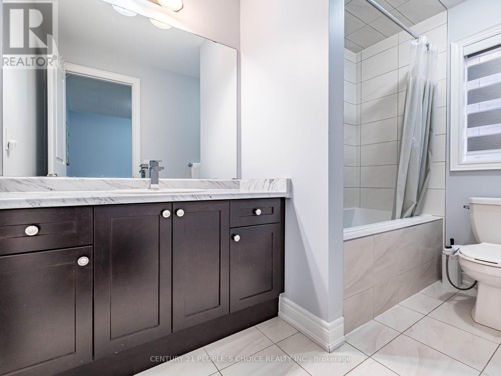 9 Sinatra Street, Brampton, Ontario  L6R 4B1 - Photo 33 - W12452561