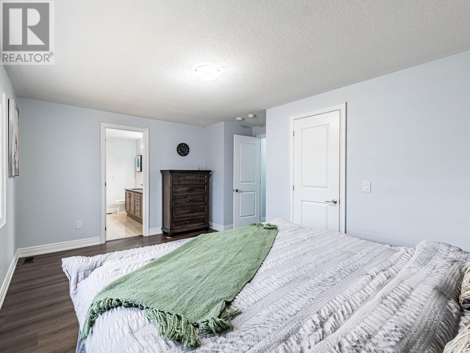 9 Sinatra Street, Brampton, Ontario  L6R 4B1 - Photo 35 - W12452561
