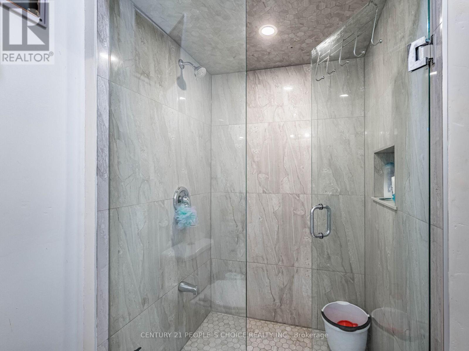 9 Sinatra Street, Brampton, Ontario  L6R 4B1 - Photo 46 - W12452561