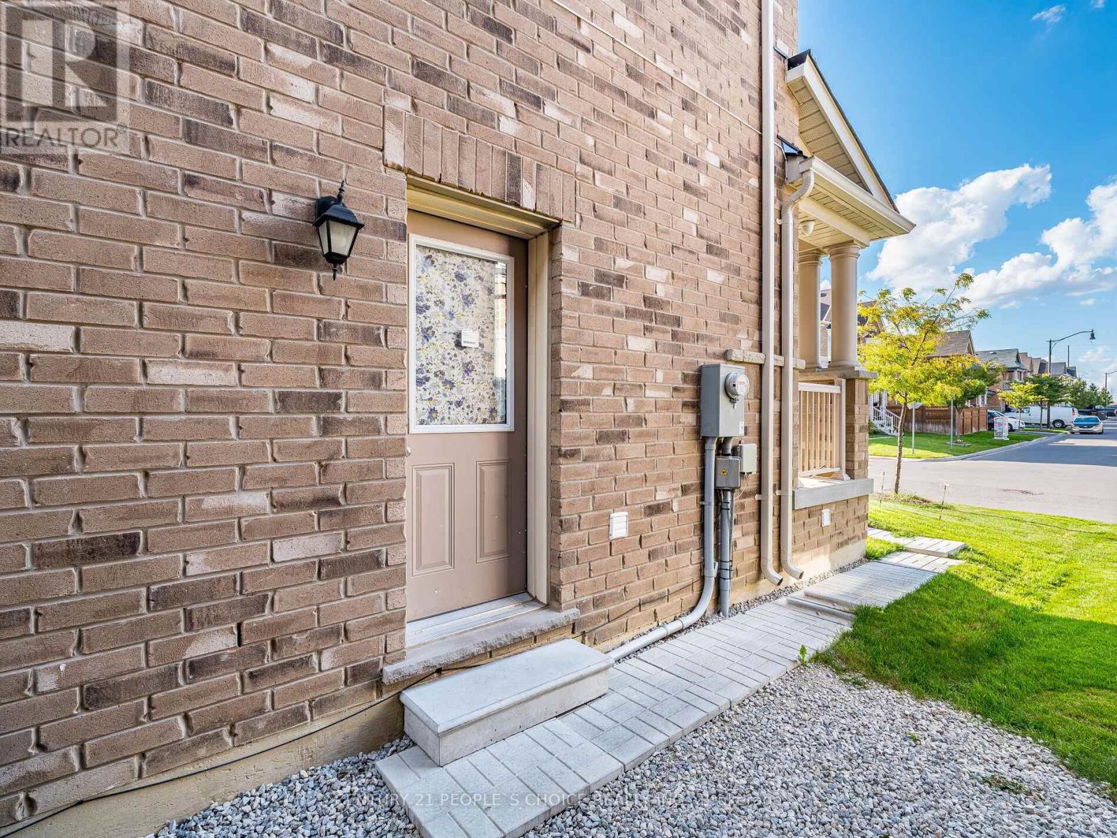 9 Sinatra Street, Brampton, Ontario  L6R 4B1 - Photo 48 - W12452561