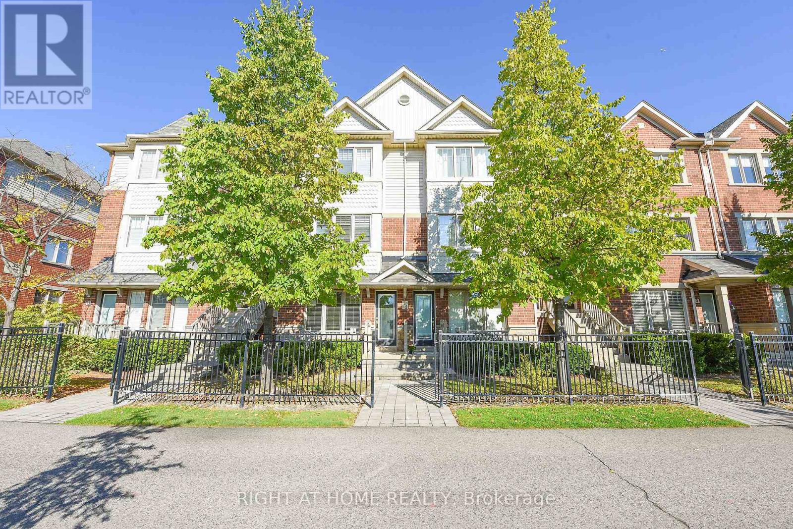 13 - 3335 THOMAS STREET, Mississauga, Ontario