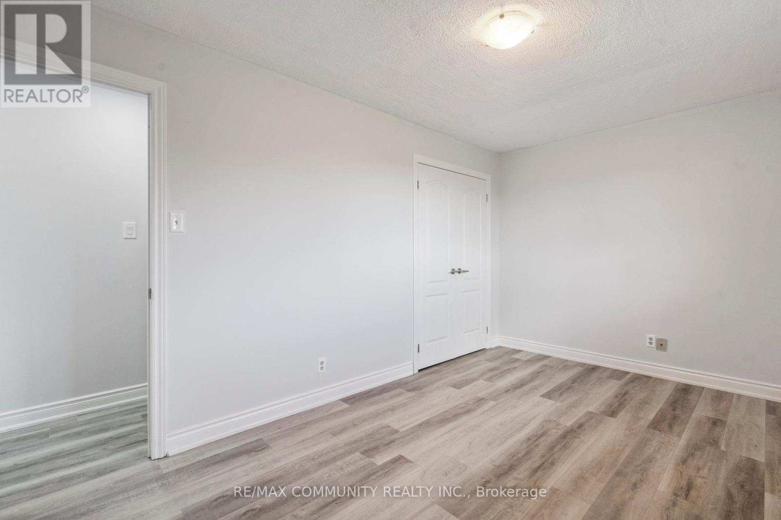 1718 Hwy 6, Hamilton, Ontario  L8N 2Z7 - Photo 14 - X12452447