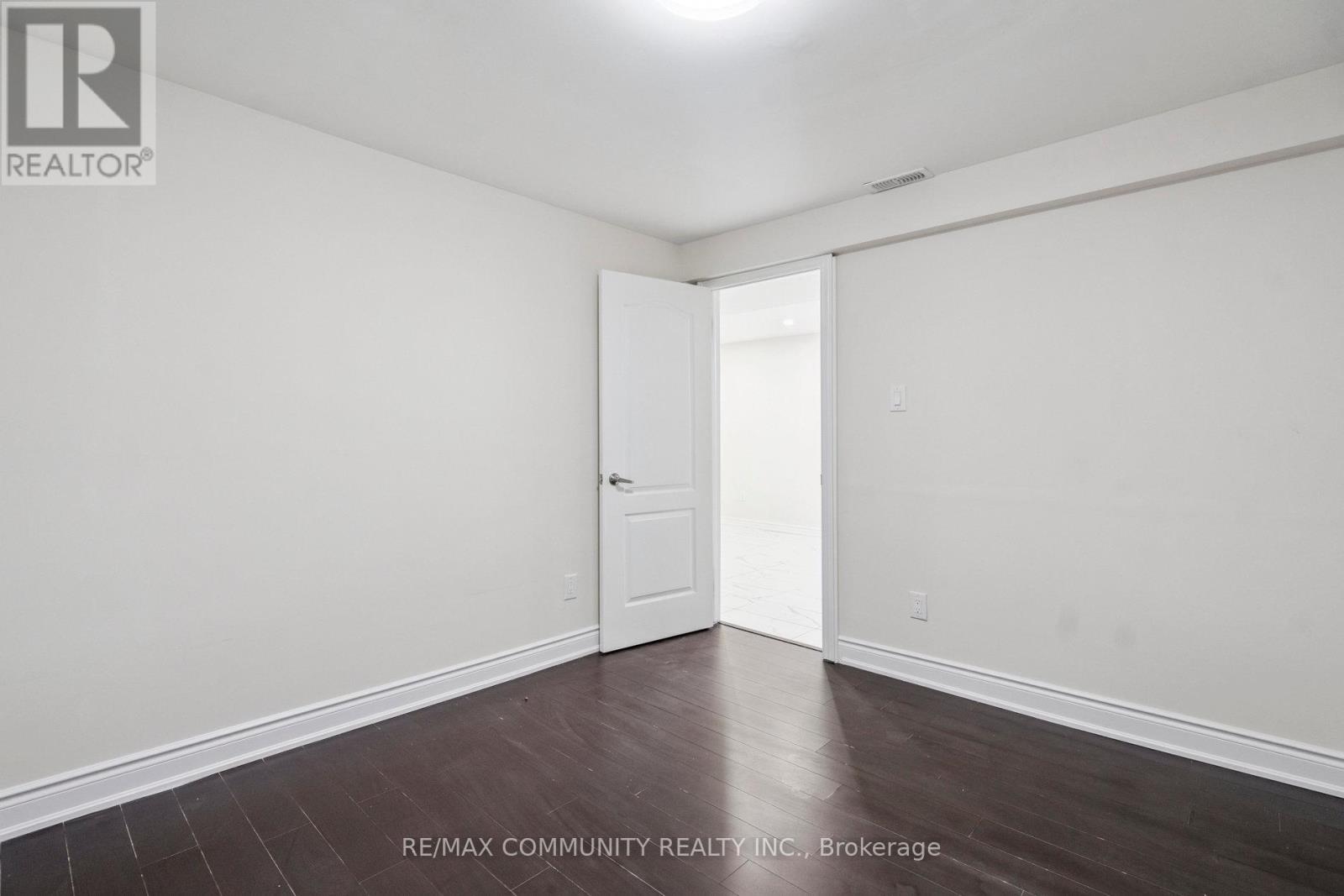 1718 Hwy 6, Hamilton, Ontario  L8N 2Z7 - Photo 33 - X12452447