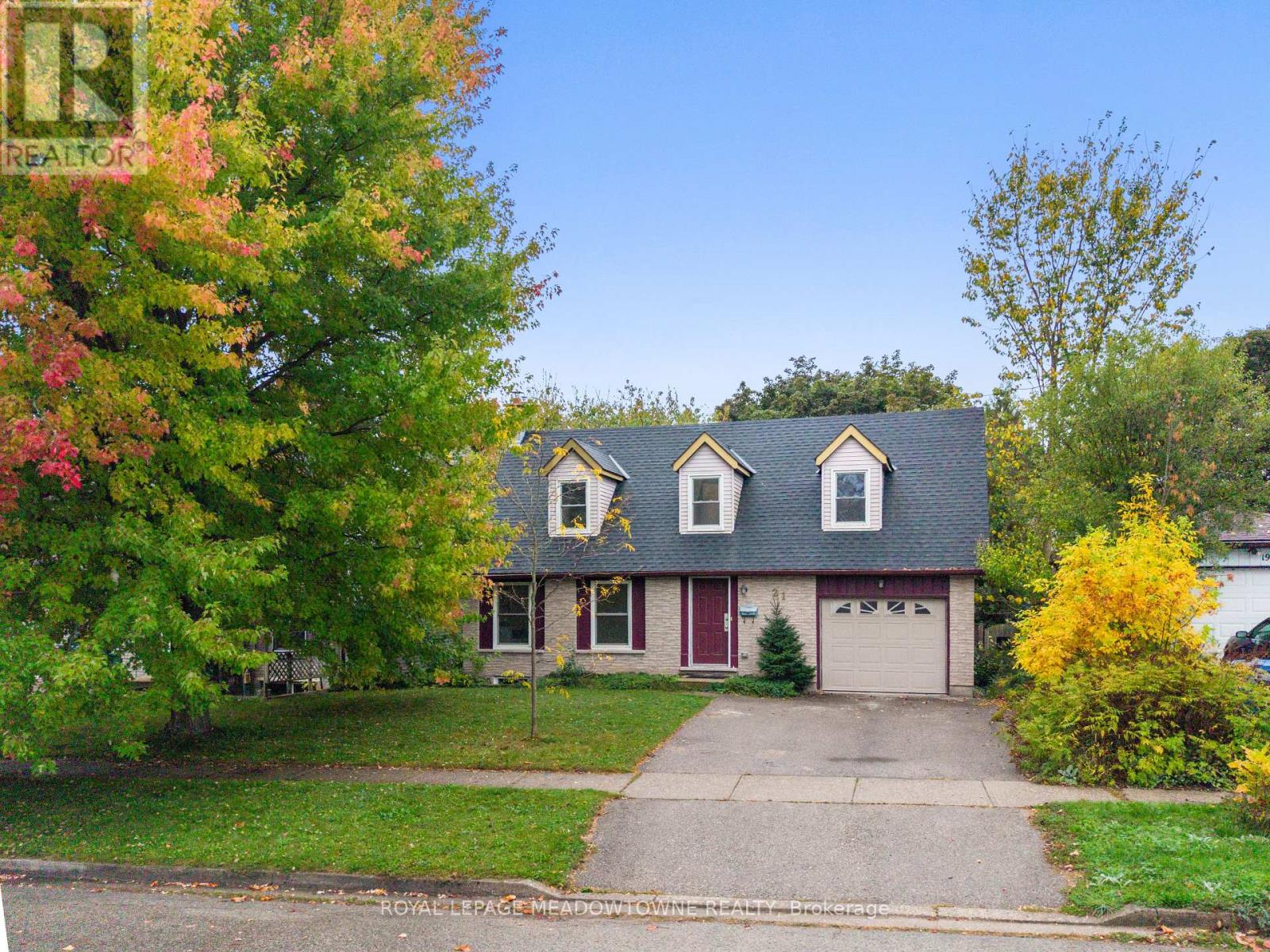 21 Briarlea Road, Guelph, Ontario  N1G 3H4 - Photo 1 - X12452478