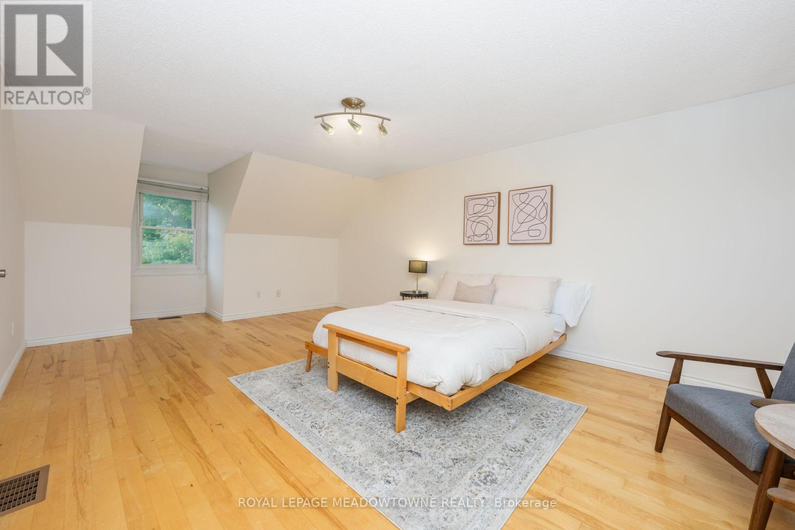 21 Briarlea Road, Guelph, Ontario  N1G 3H4 - Photo 21 - X12452478